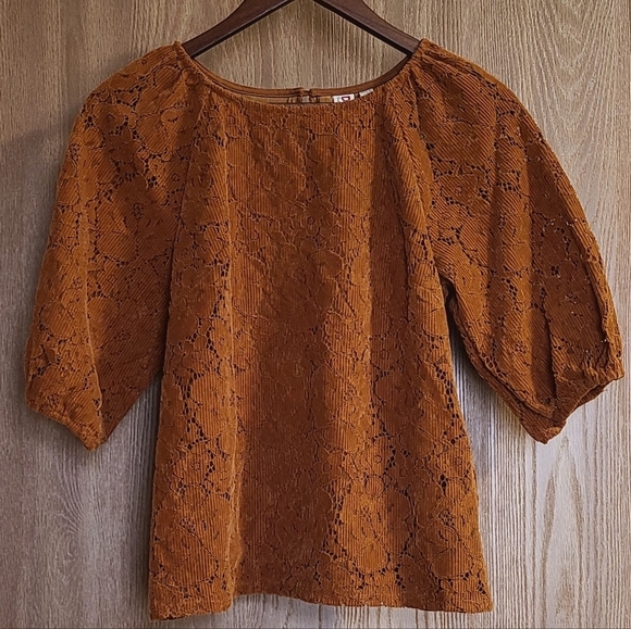 Dolan Norah Floral Corduroy Blouse‎ - Picture 2 of 10